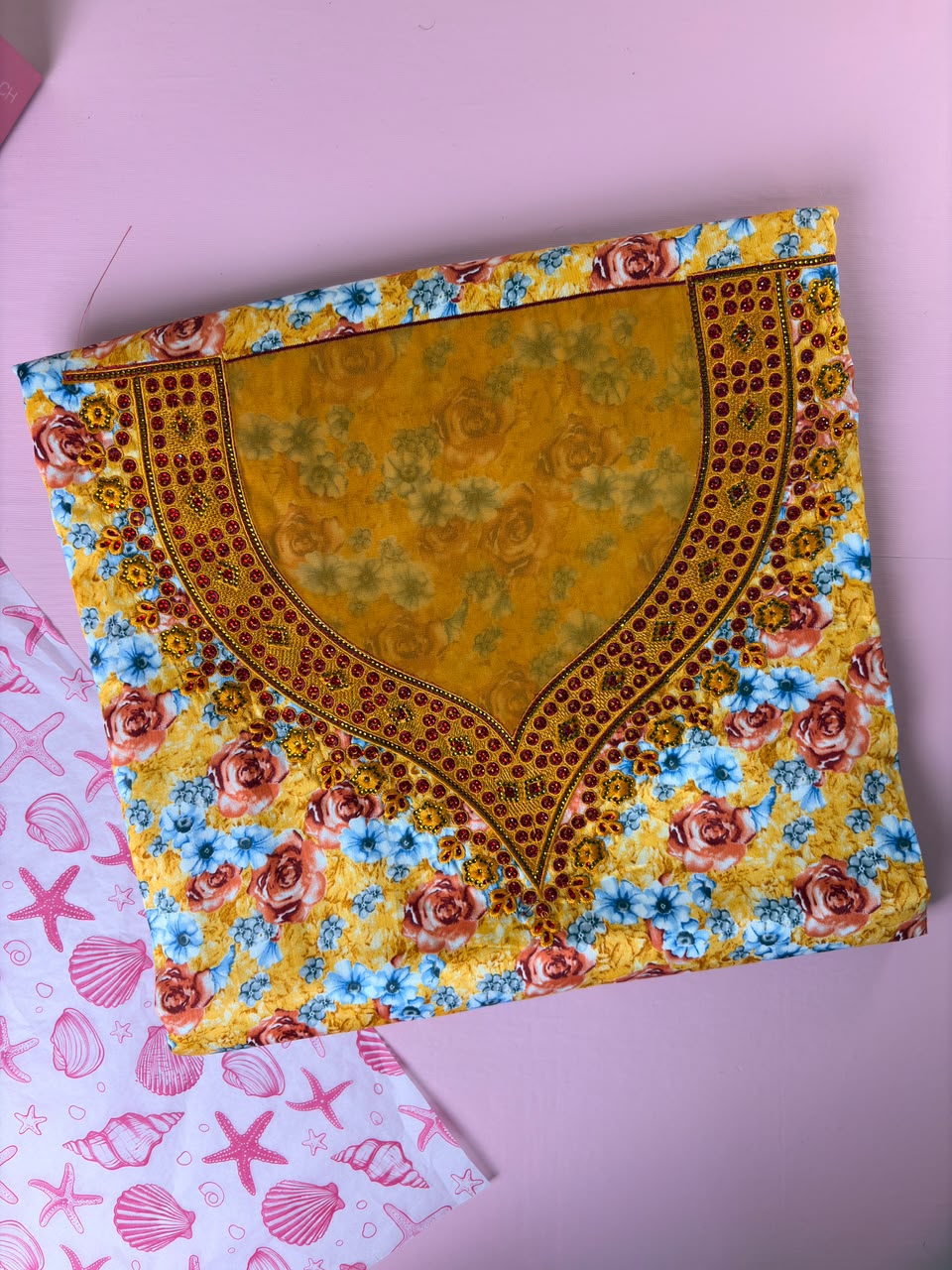 Golden Floral Mukhawar – Premium Cotton