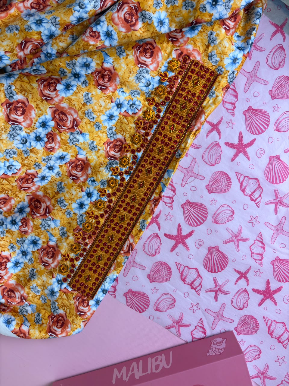 Golden Floral Mukhawar – Premium Cotton