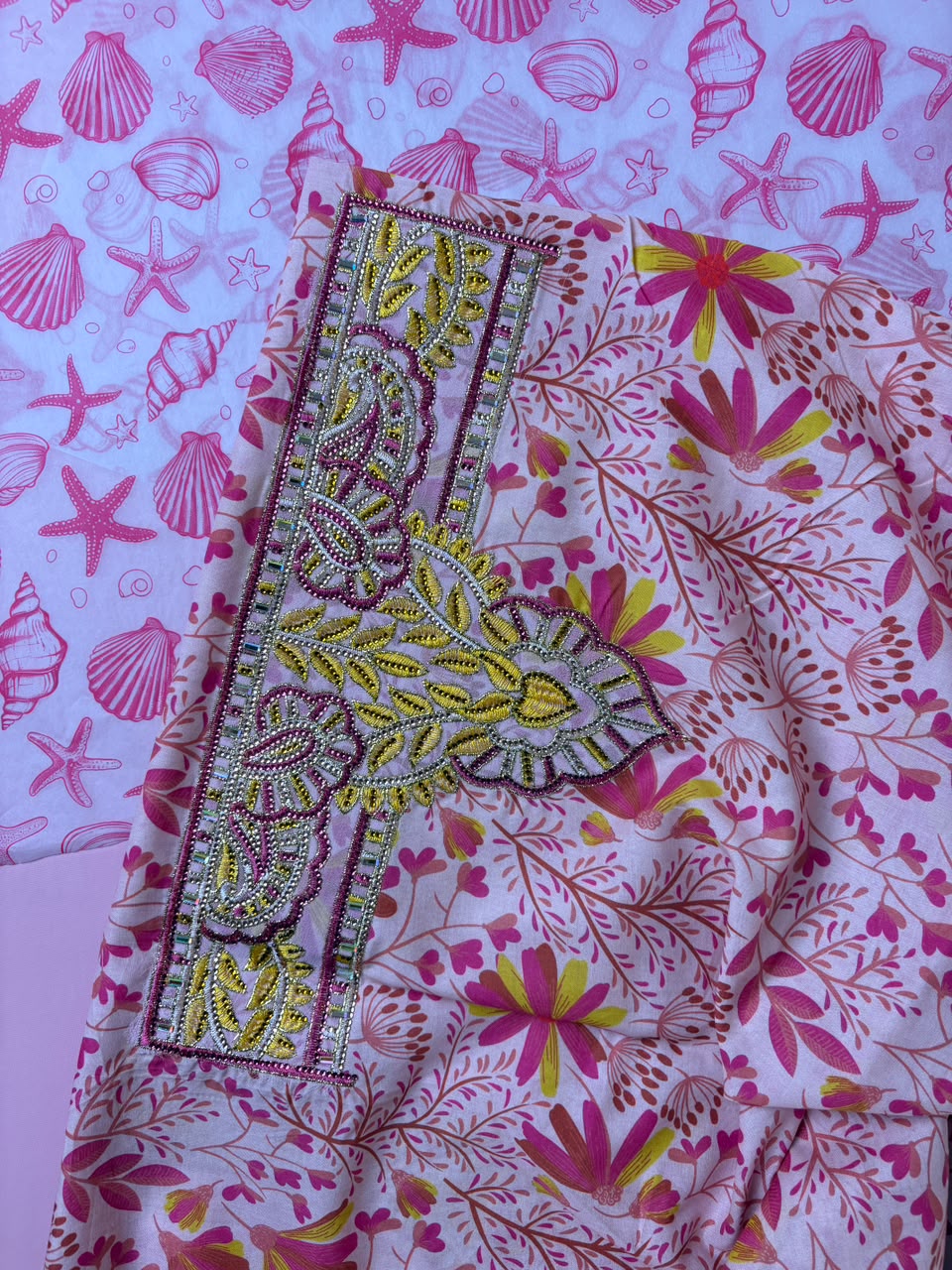 Floral Beaded Mukhawar