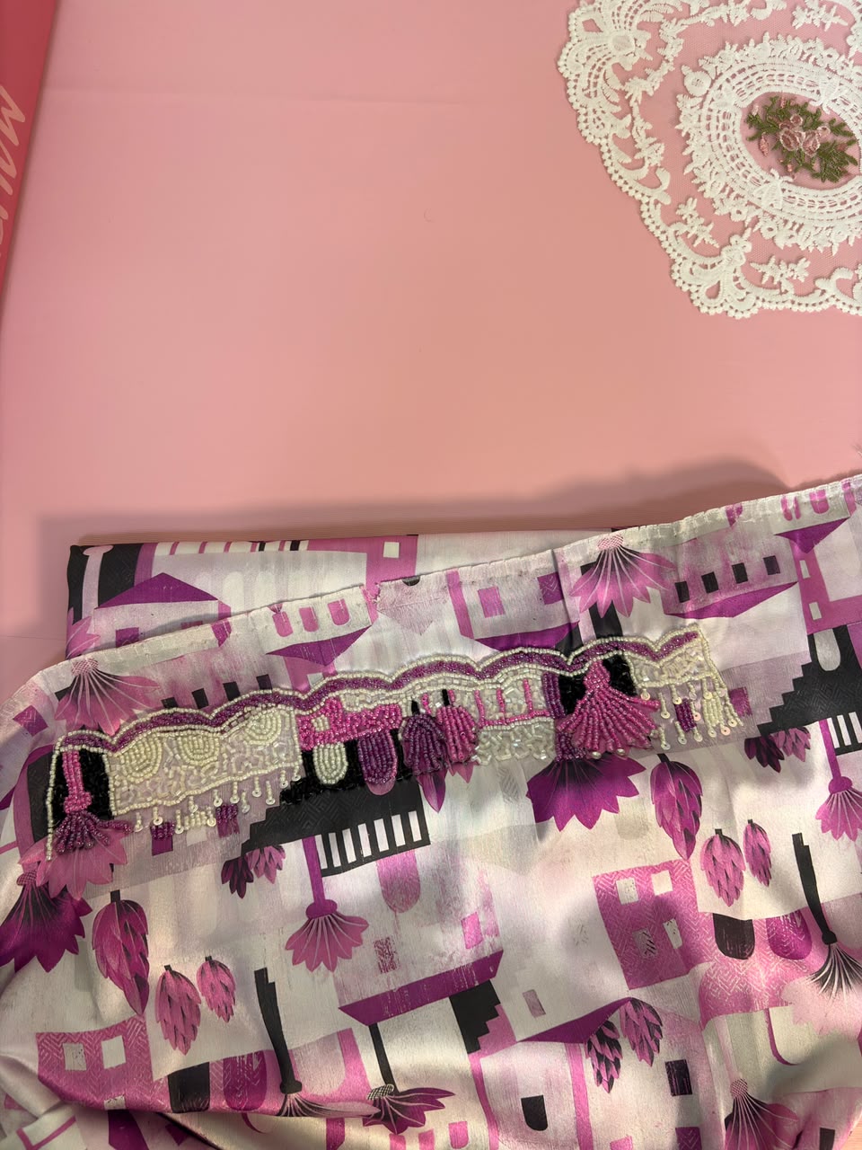 Mukhawar Arabic - Silk City Print | مخور عربي حرير