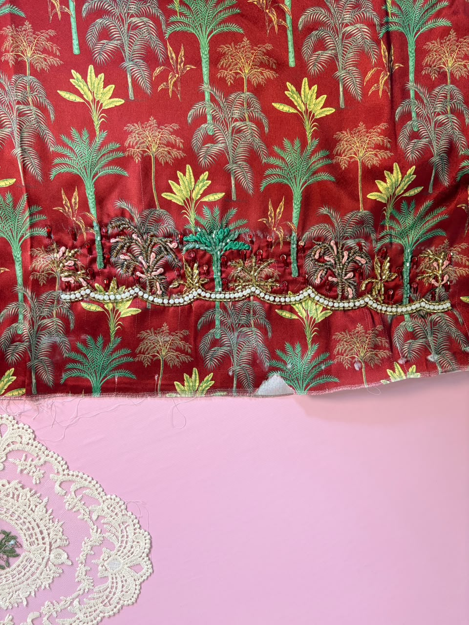 Mukhawar Arabic Burgundy - Silk Palm Tree Print | مخور عربي برغندي حرير