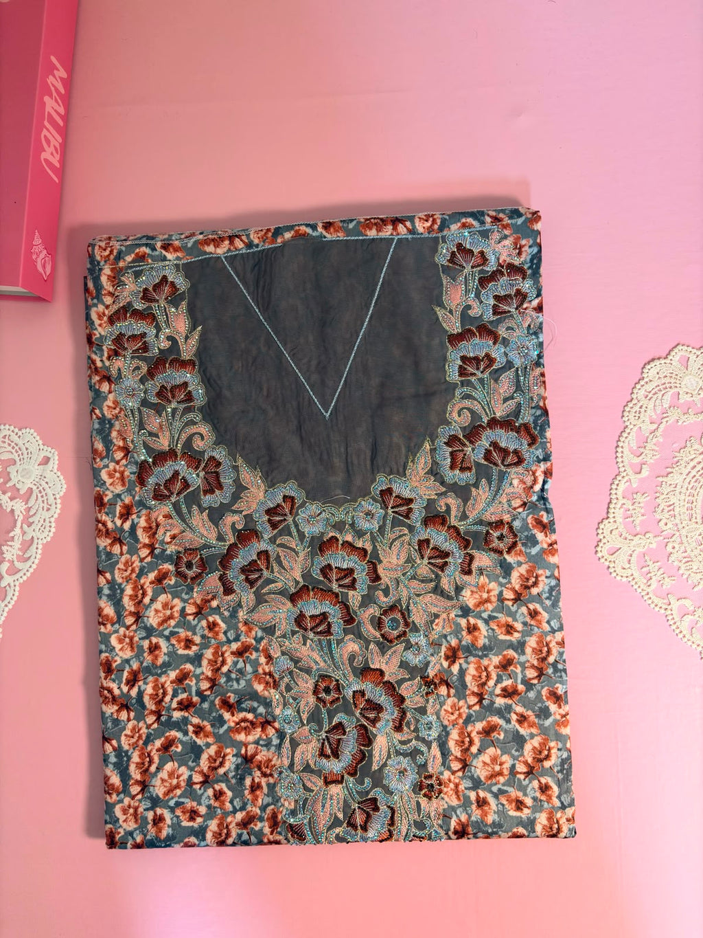 Mukhawar Teal Floral Cotton – Arabic Embroidery Style