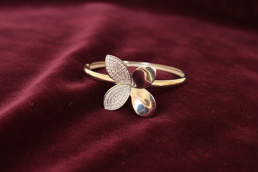 Silver Butterfly Bangle Bracelet with Crystal Wings | إسوارة فضية على شكل فراشة