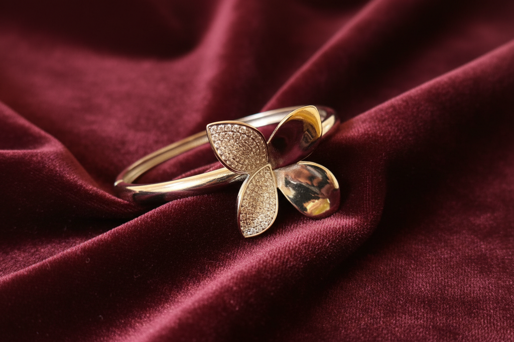 Silver Butterfly Bangle Bracelet with Crystal Wings | إسوارة فضية على شكل فراشة